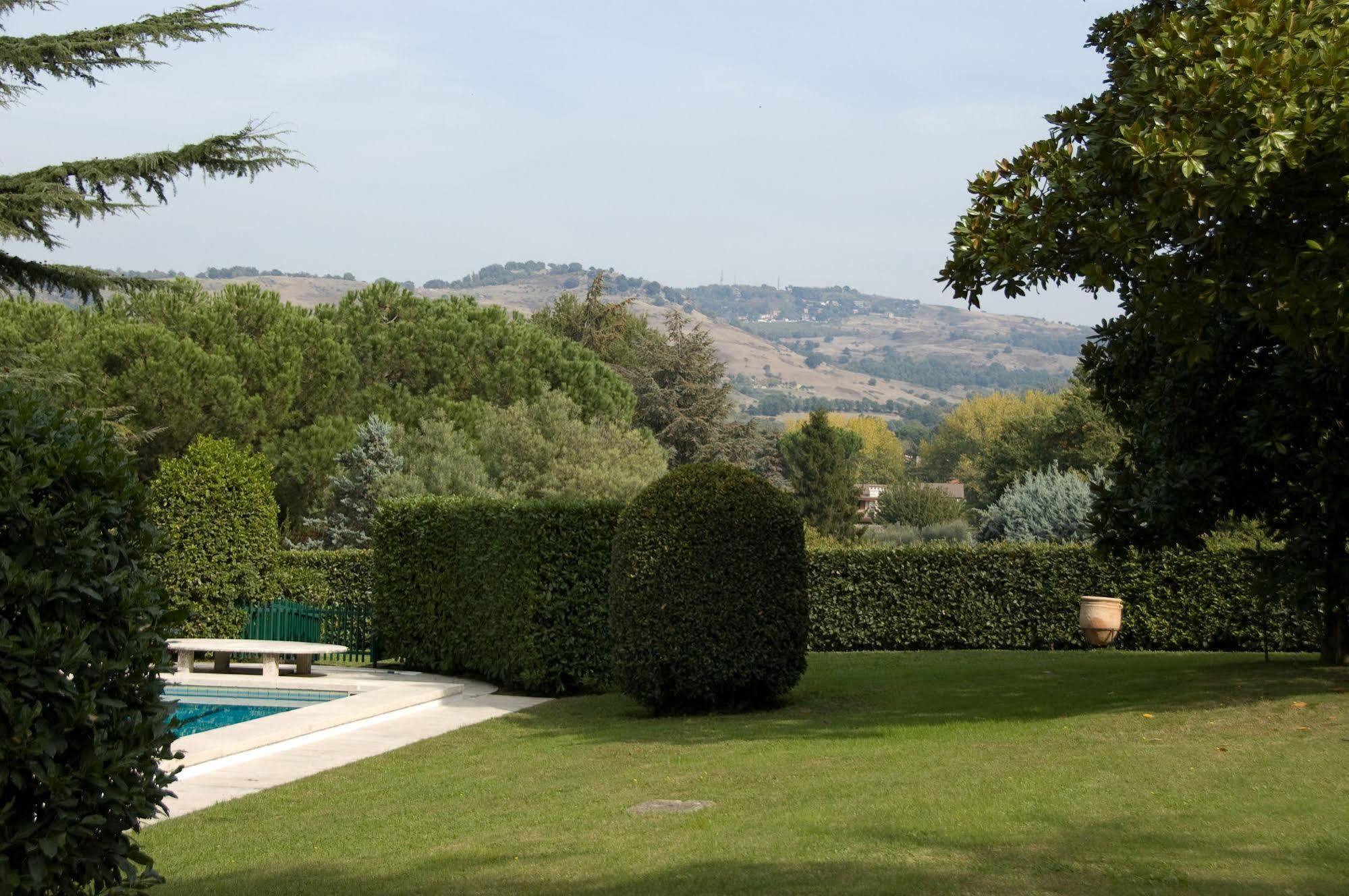 Via Pierre Villa Ciampino Exterior photo